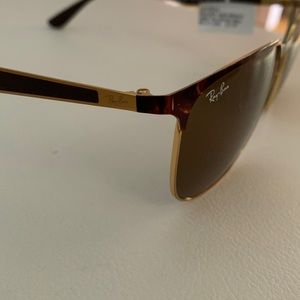 NEW RAYBAN SUNGLASSES